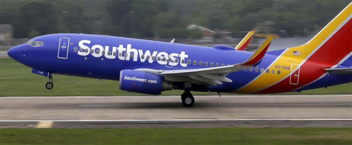 Passengers suspicious behaviour diverts Southwest Airlines flight